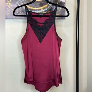 Lace detailed Burgundy Tank